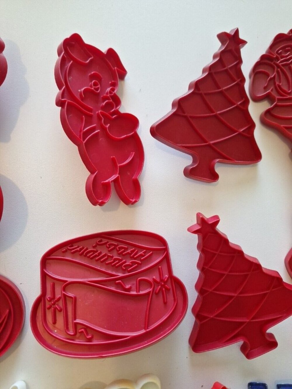Holiday Cookie Cutter Christmas Halloween Easter Vintage Tupperware 23 Lot - Picture 7 of 12
